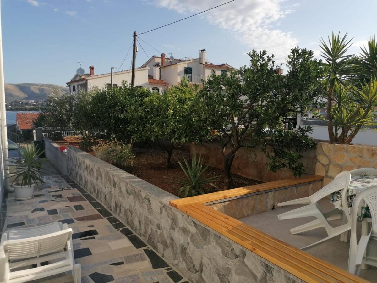 Apartment Slavica Trogir Bagian luar foto