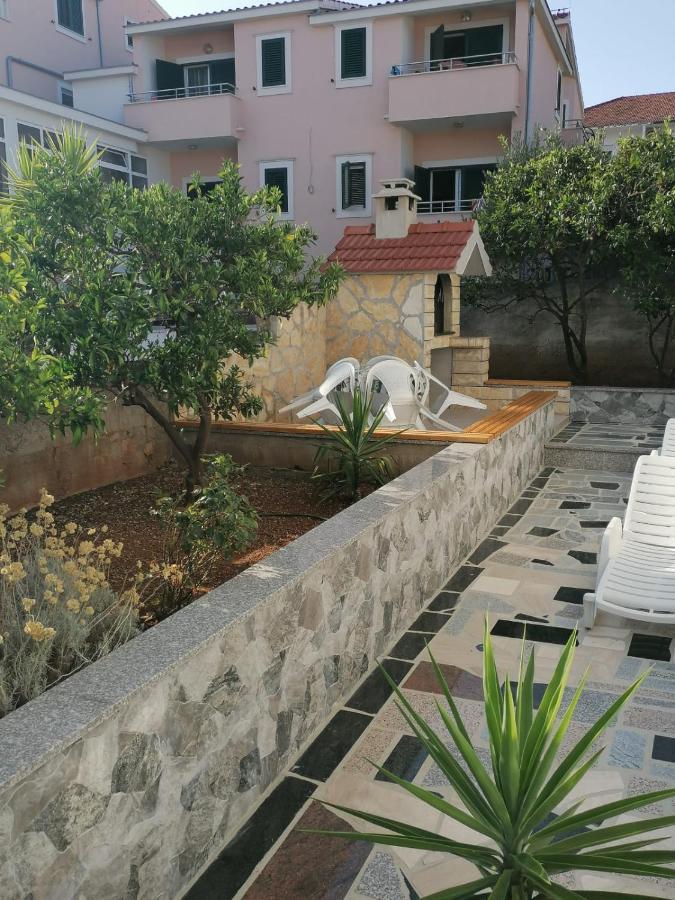 Apartment Slavica Trogir Bagian luar foto