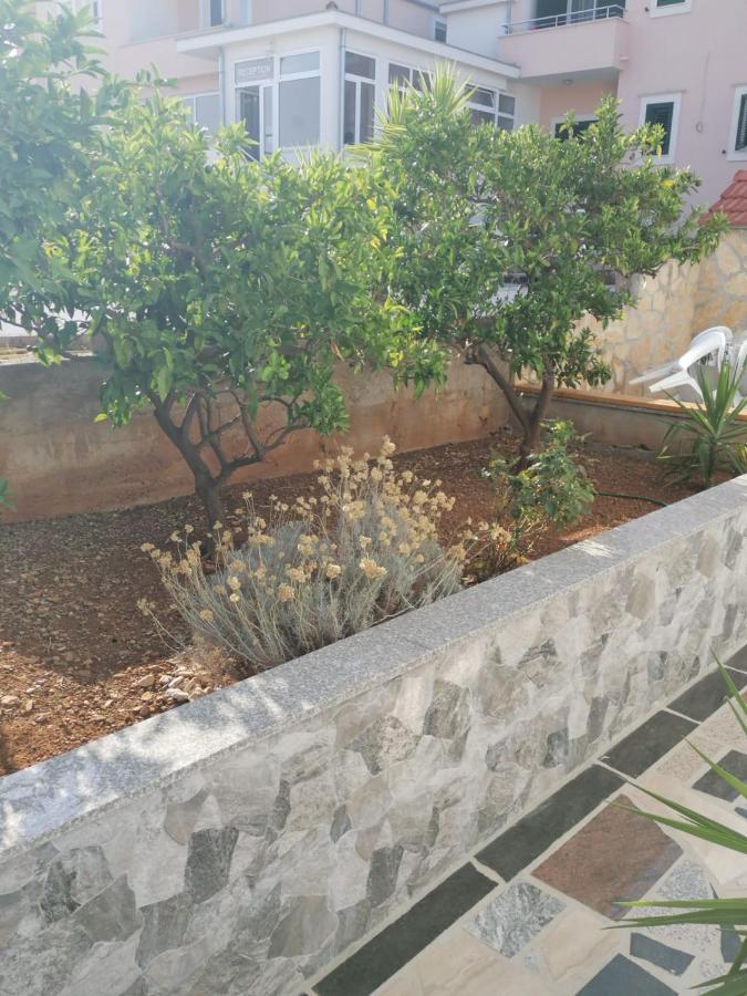 Apartment Slavica Trogir Bagian luar foto